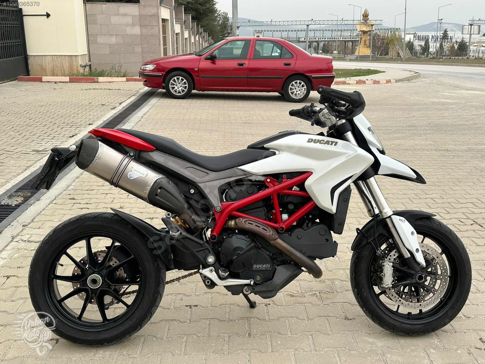 Ducati Hypermotard 821 foto 6